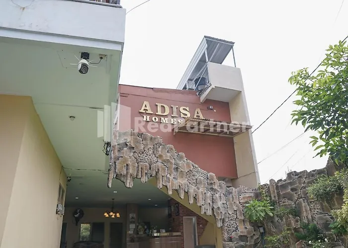Adisa Homestay Near Saiful Anwar Malang