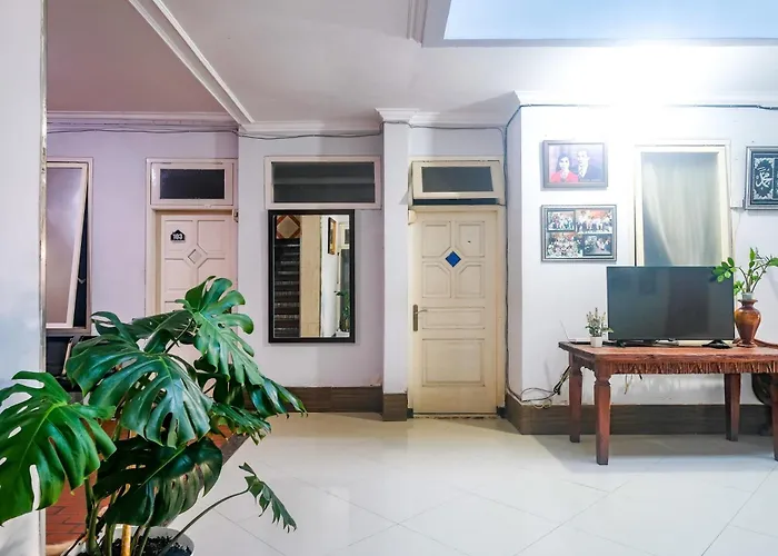 Reddoorz Near Batik Tulis Celaket 2 Malang
